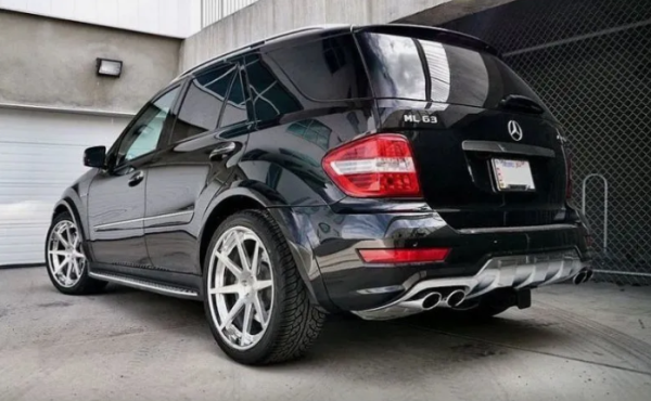 Расширители арок Mercedes ML W164 AMG Style