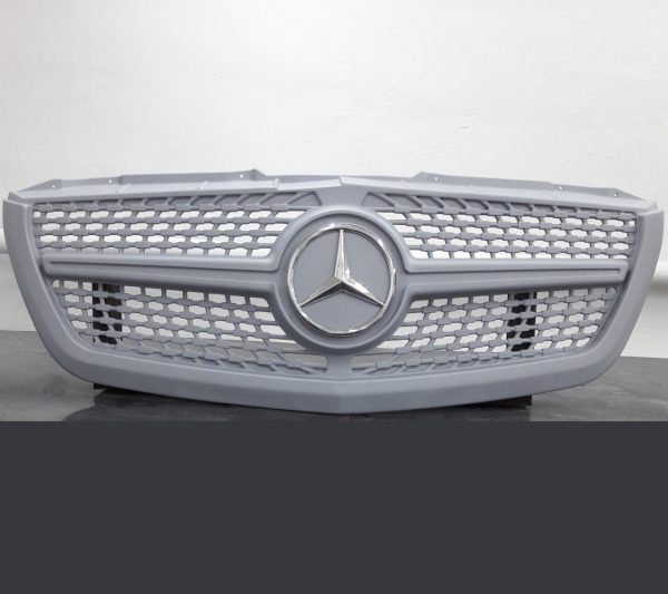 Решётка радиатора Mercedes sprinter W906